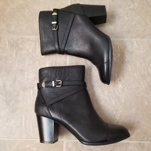 *NWT* Giani Bernini Women's Black Booties 8